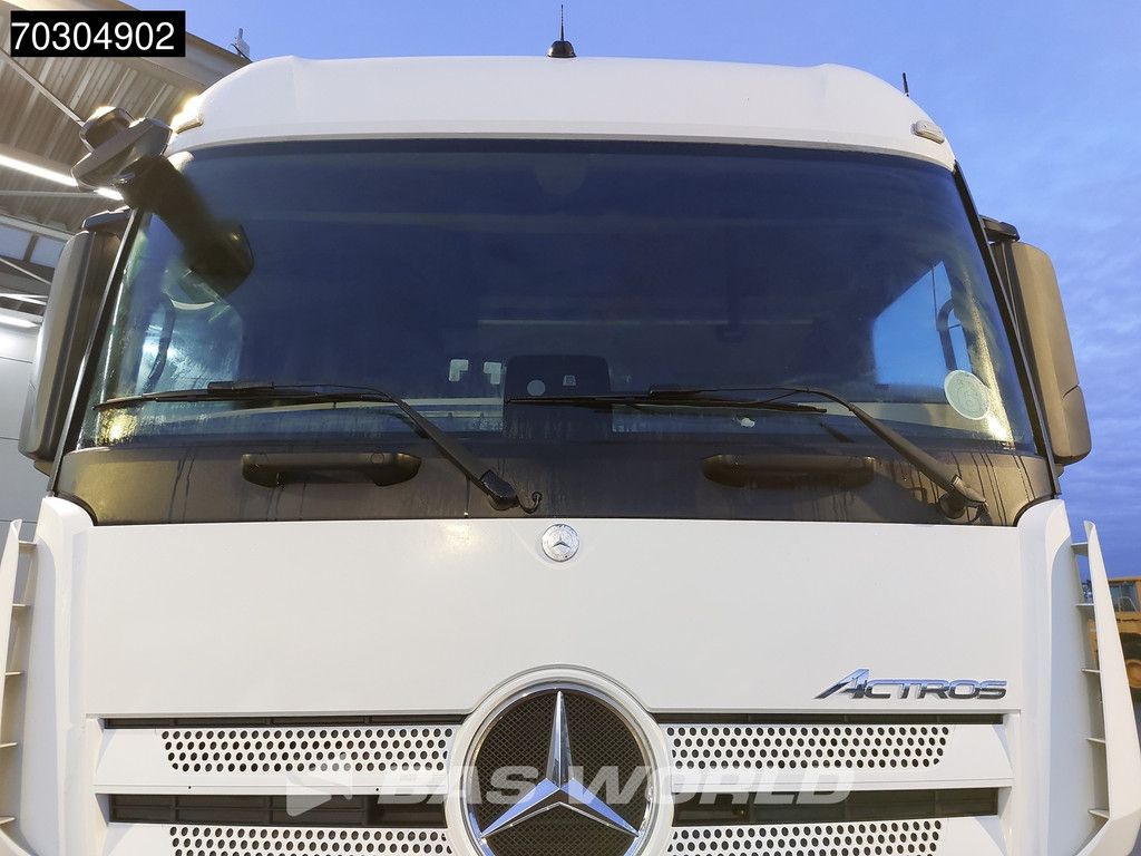 Mercedes Actros 1845 4X2 StreamSpace PTO ADR