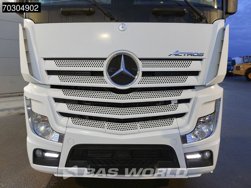 Mercedes Actros 1845 4X2 StreamSpace PTO ADR