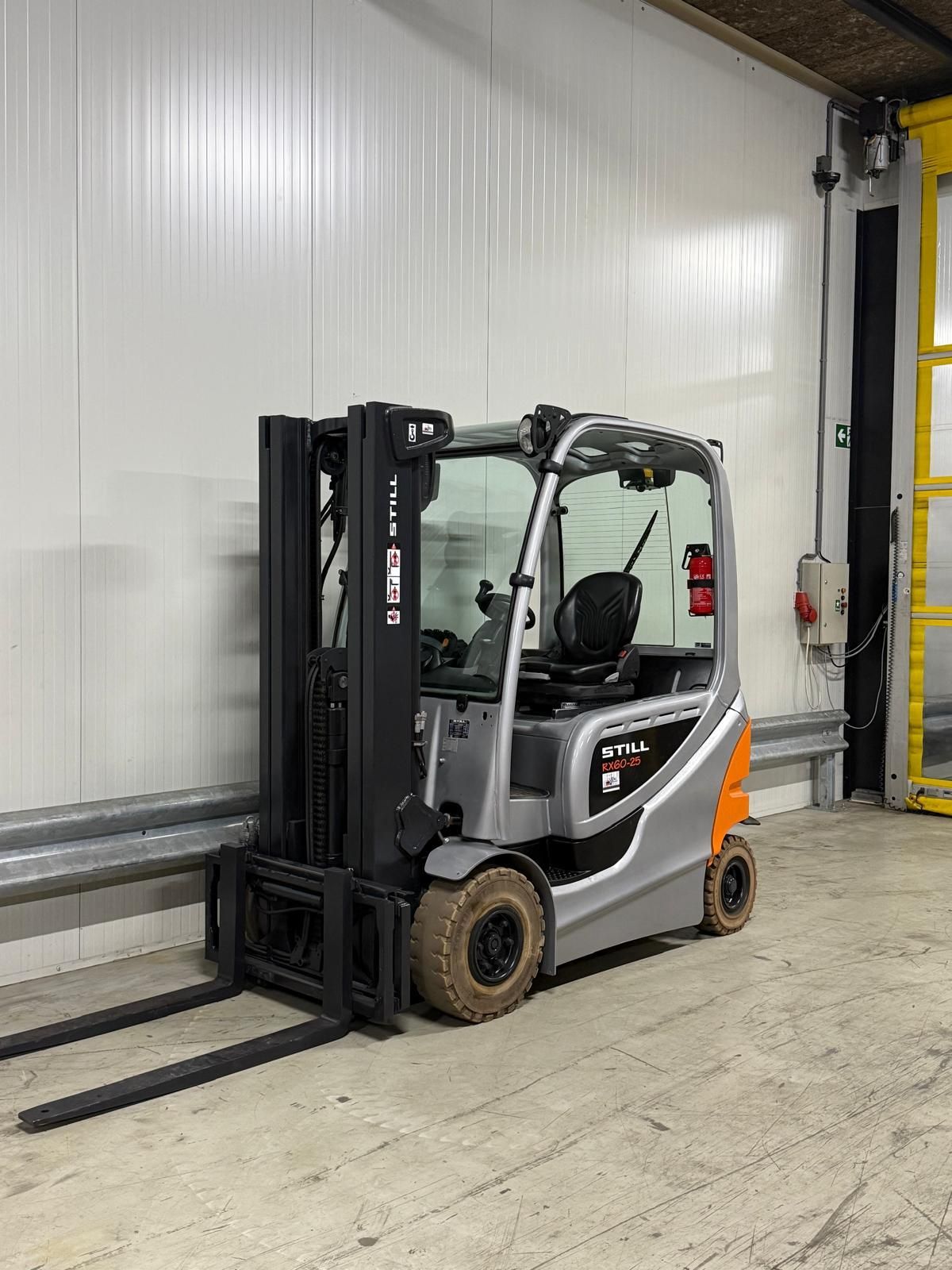Still RX60-25 2360 uur bouwjaar 2016.