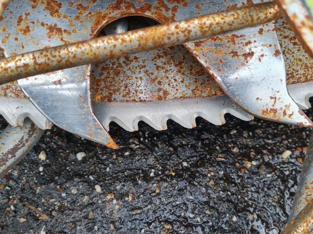 Claas Orbis 450 rotary corn header