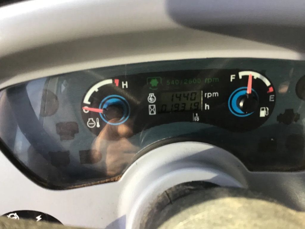 New Holland Mini trekker New Holland Boomer 25 hst