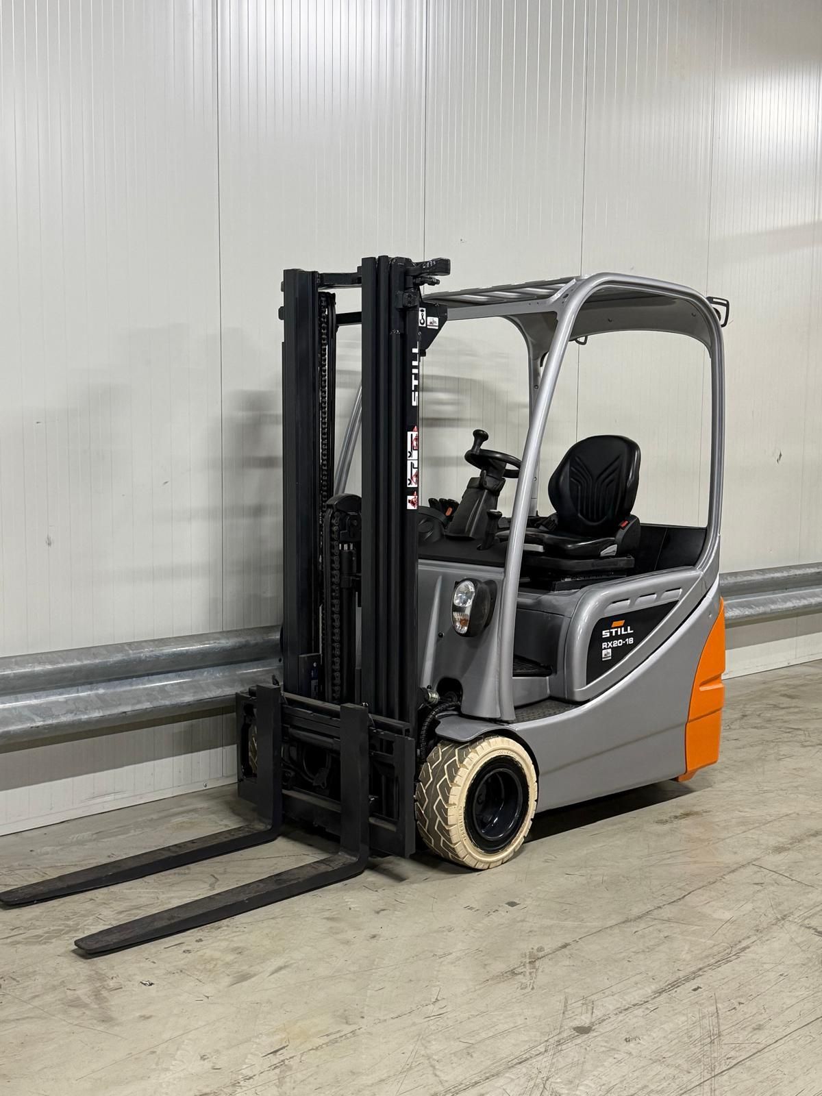 Still RX 20-18 bj 2016 triplo 4560mm 5400 uur.