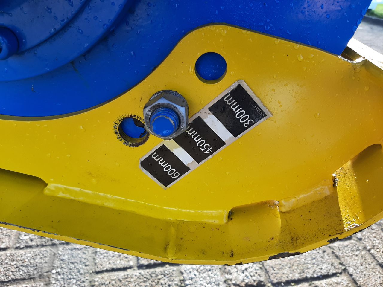 Auger Torque MT600 sleuvenfrees voor GiANT shovel