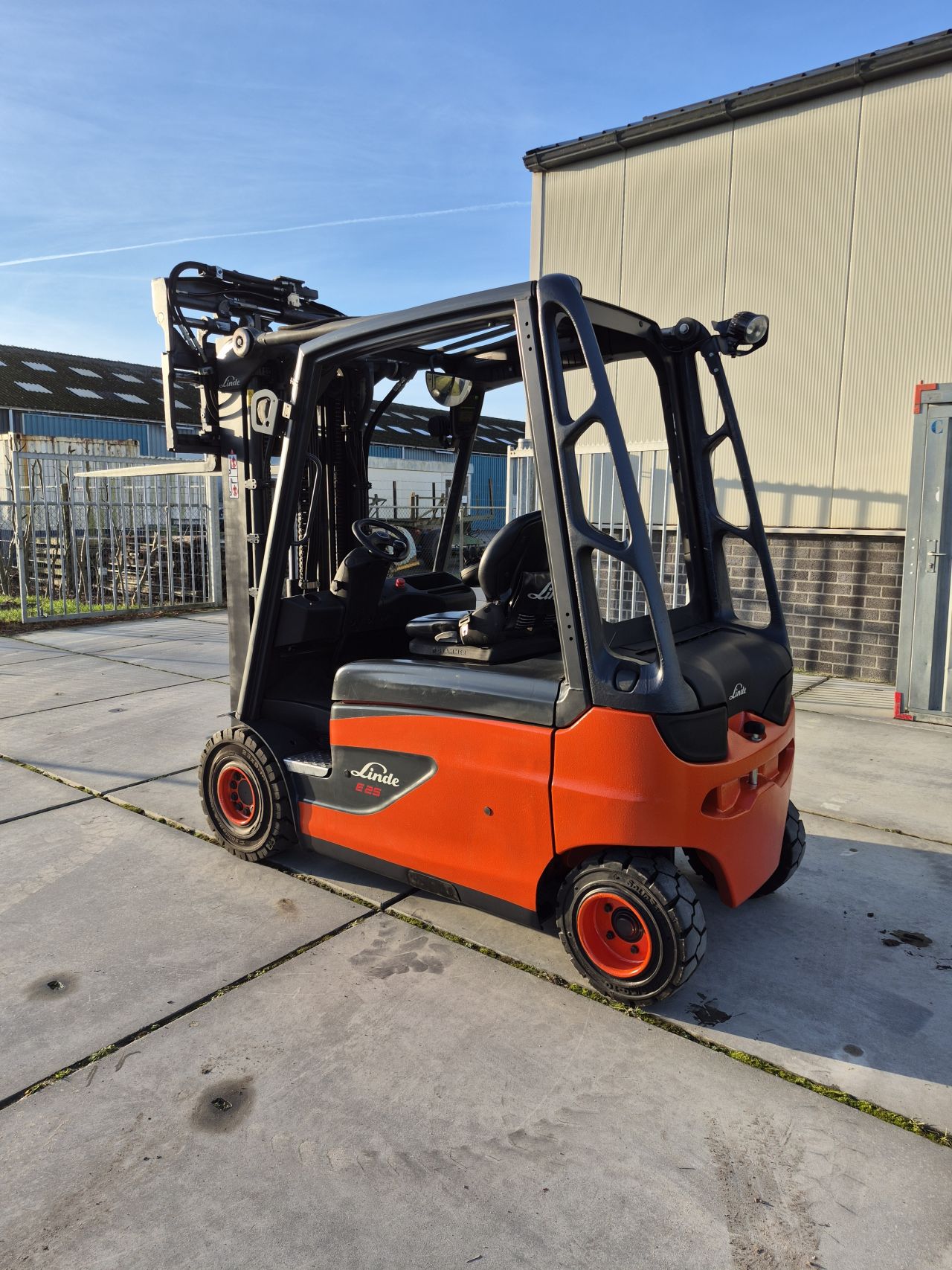 Linde E25L-01 triplex sideshift vorkversteller bj 2016 9036 uur