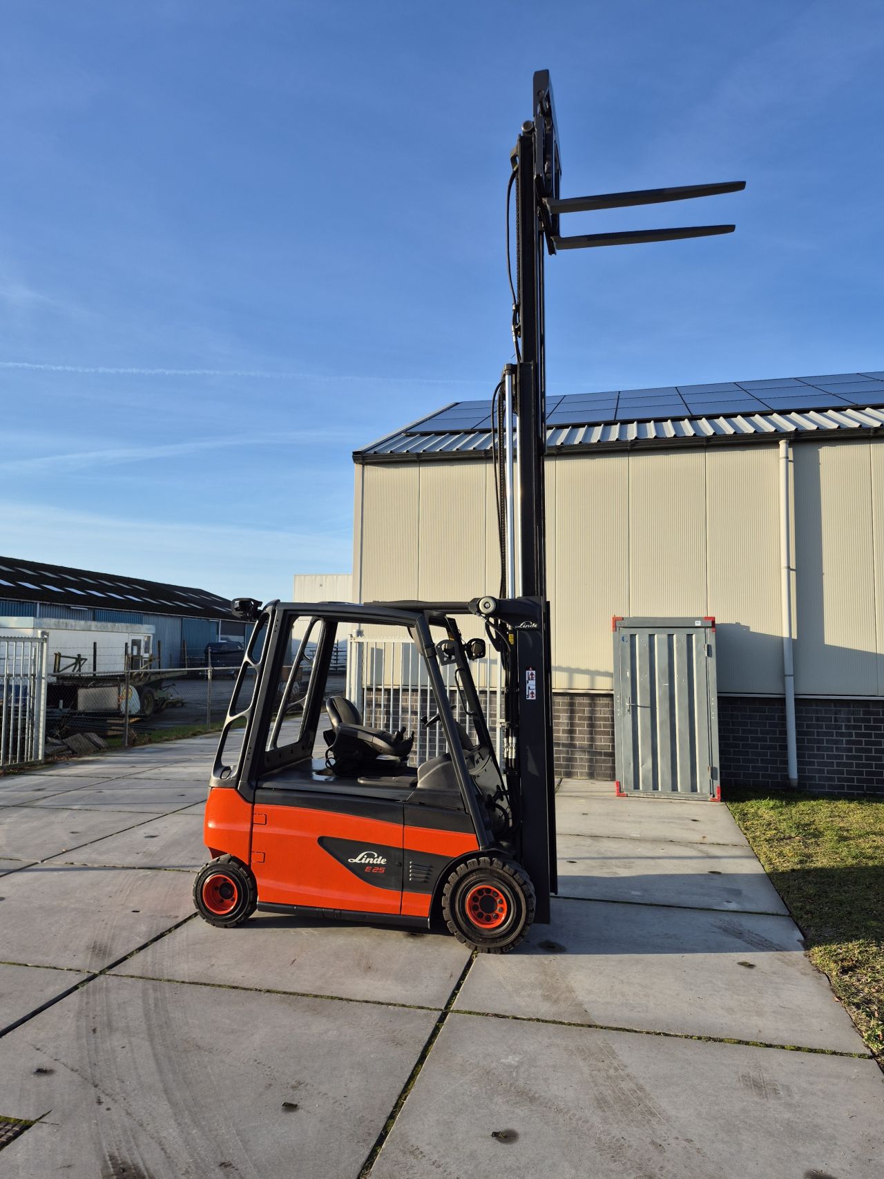 Linde E25L-01 triplex sideshift vorkversteller bj 2016 9036 uur