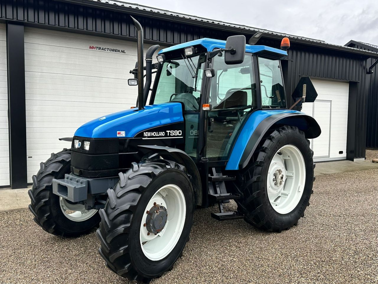 TE KOOP: zeer nette NEW HOLLAND TS90
