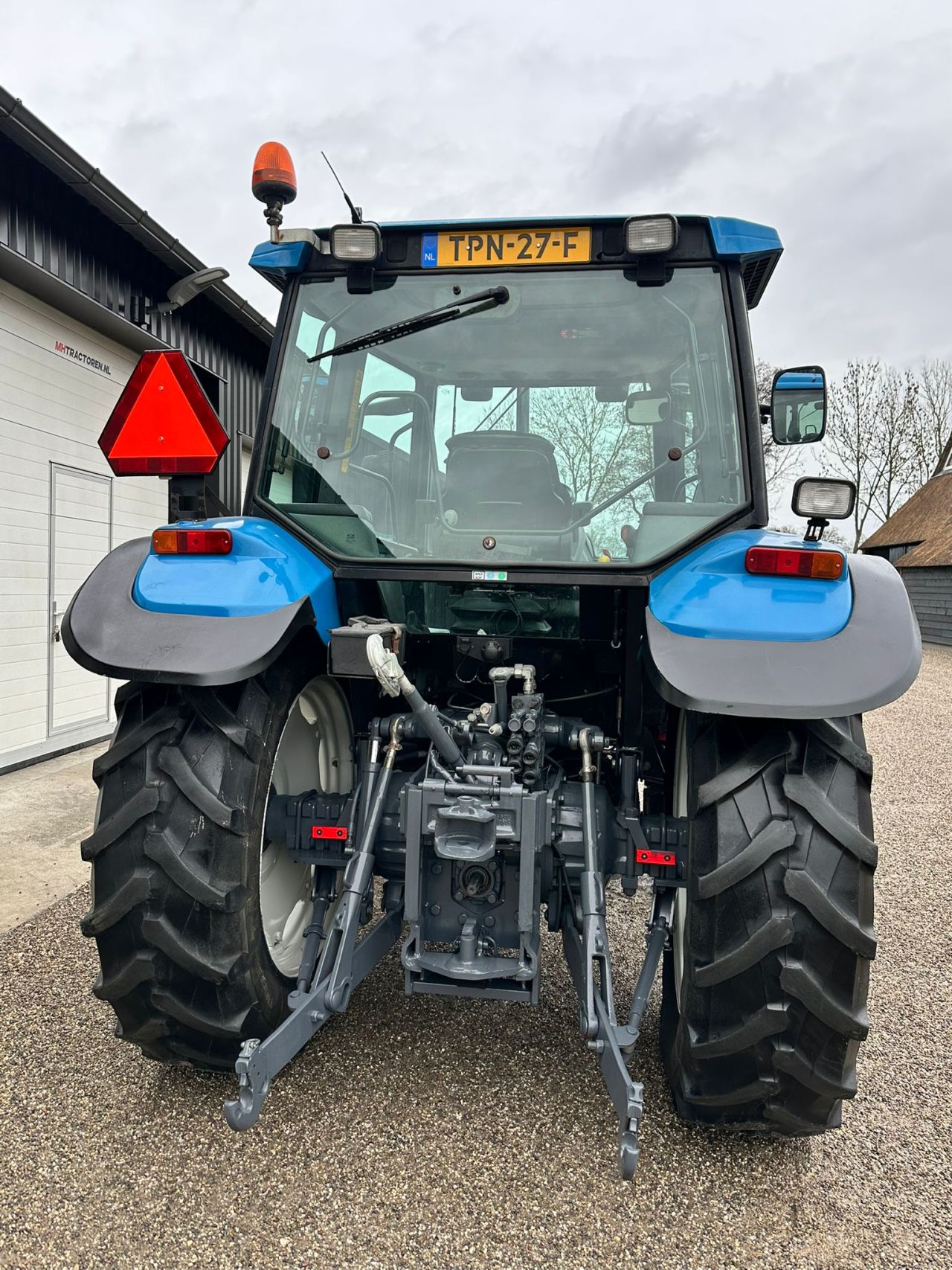 TE KOOP: zeer nette NEW HOLLAND TS90