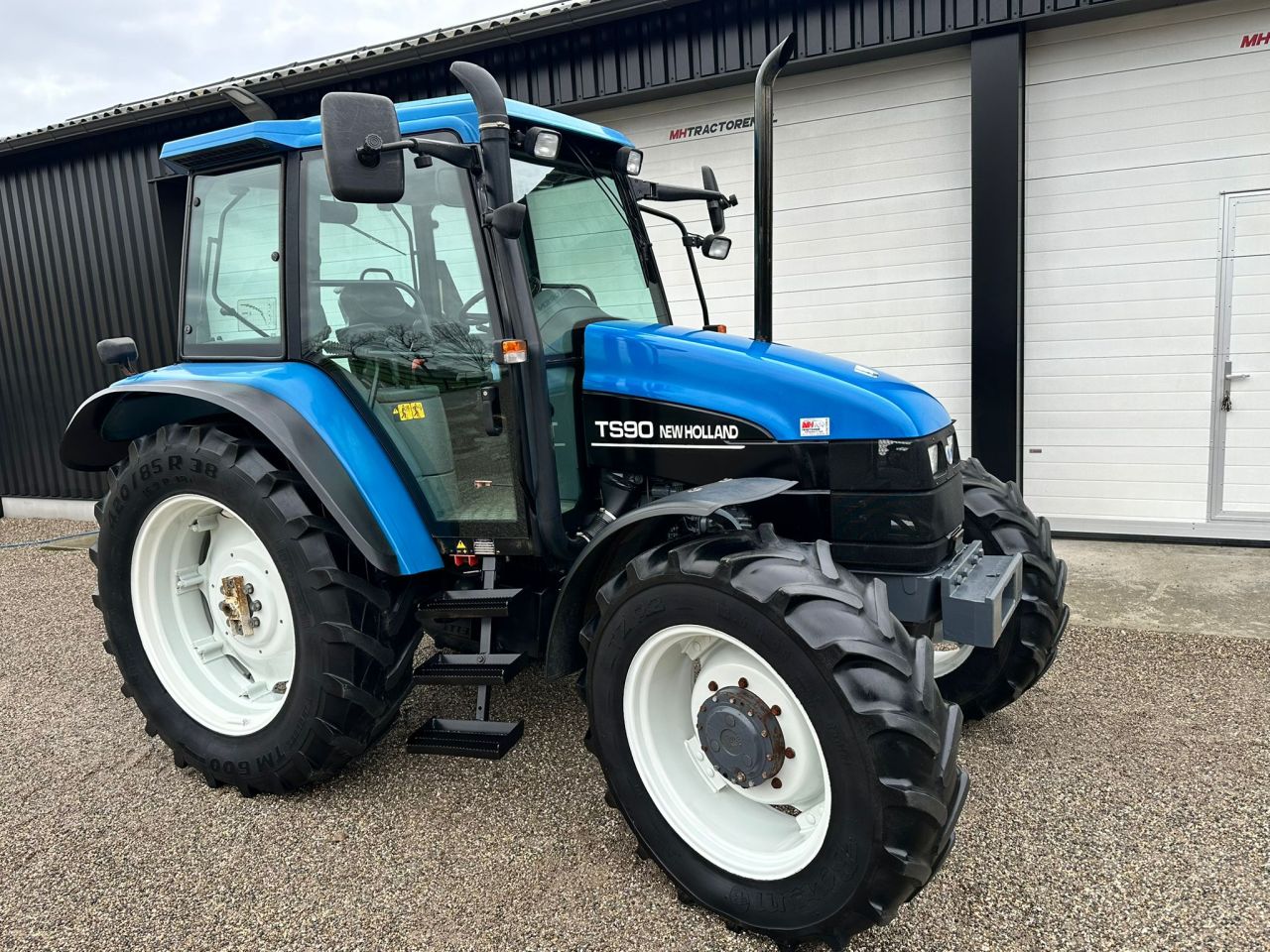 TE KOOP: zeer nette NEW HOLLAND TS90