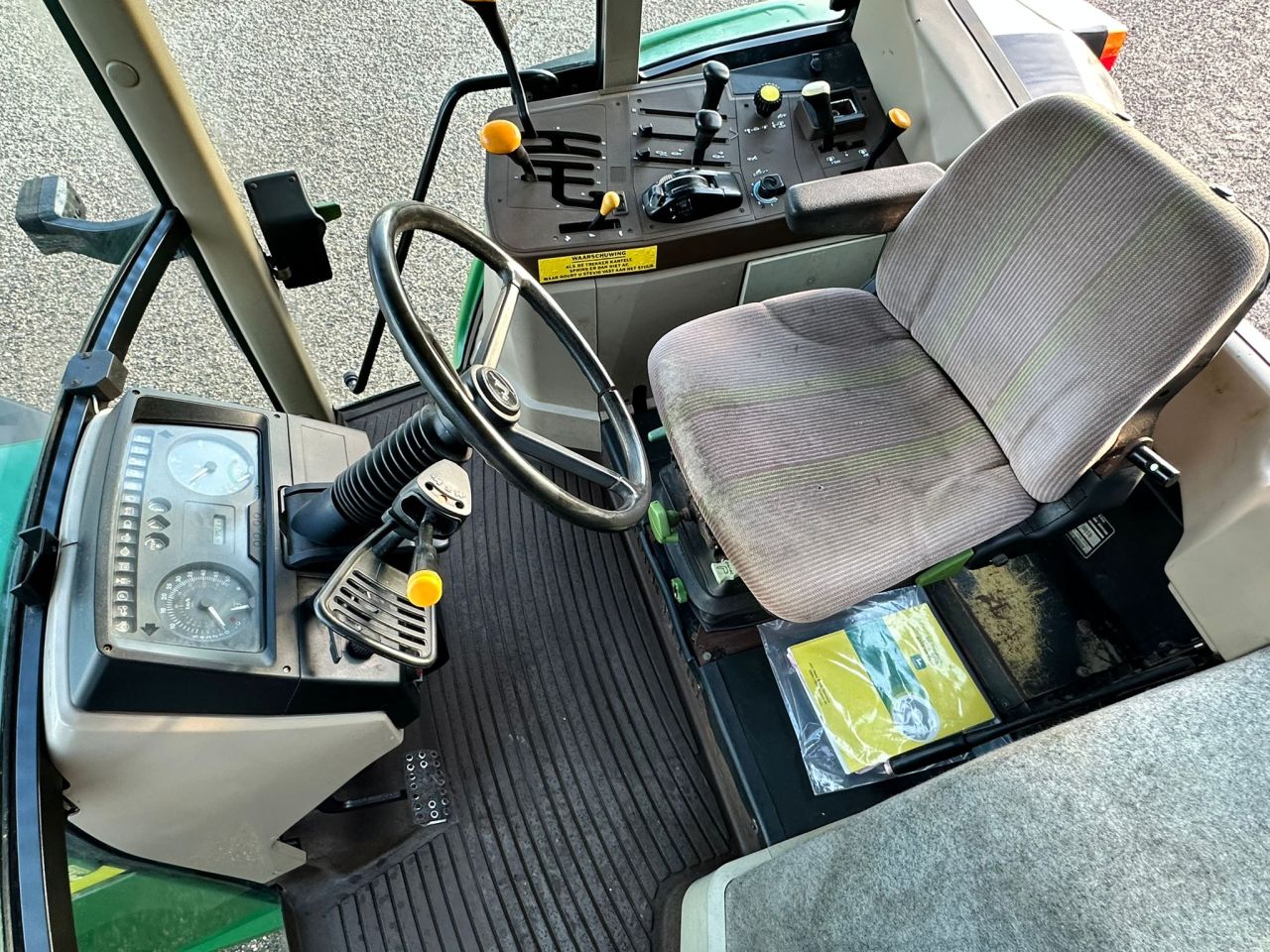 TE KOOP: zeer nette JOHN DEERE 6010