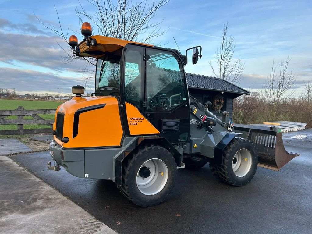 Giant V5003 X-tra HD