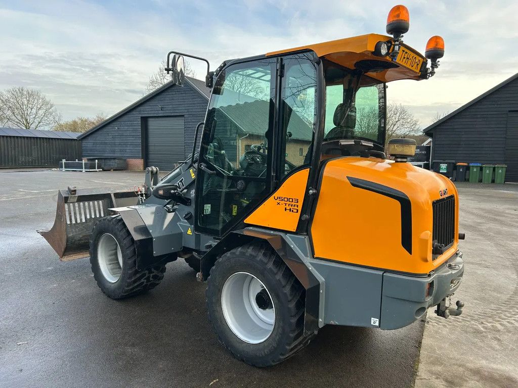 Giant V5003 X-tra HD