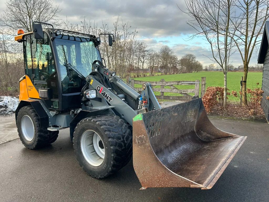 Giant V5003 X-tra HD