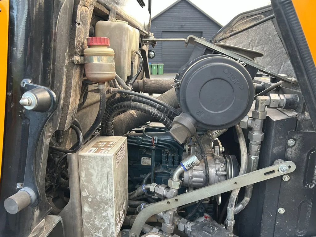 Giant V5003 X-tra HD