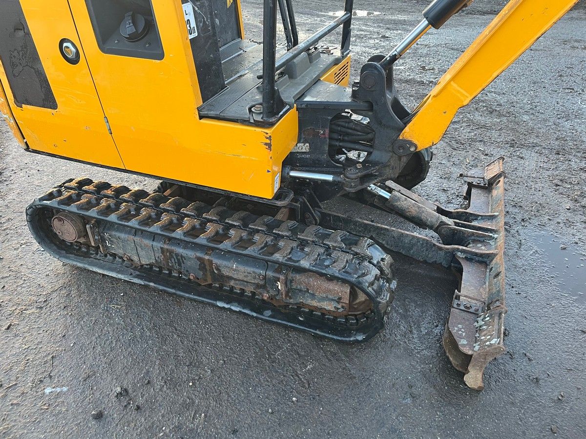 JCB 16C-1 minigraver