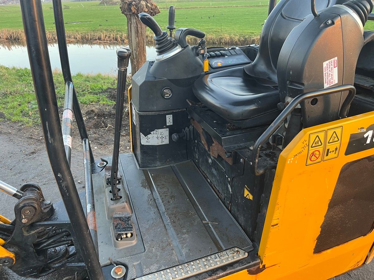 JCB 16C-1 minigraver