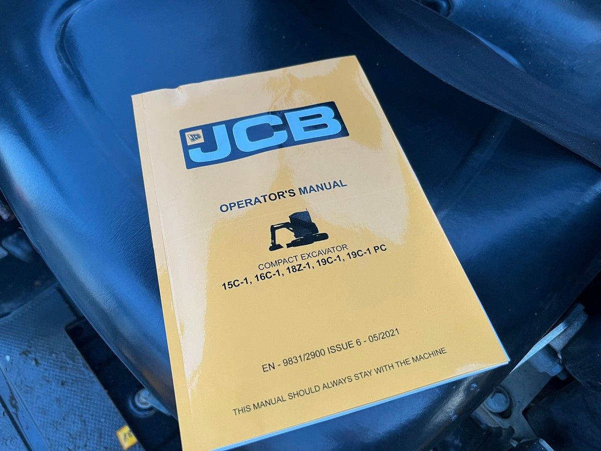 JCB 16C-1 minigraver