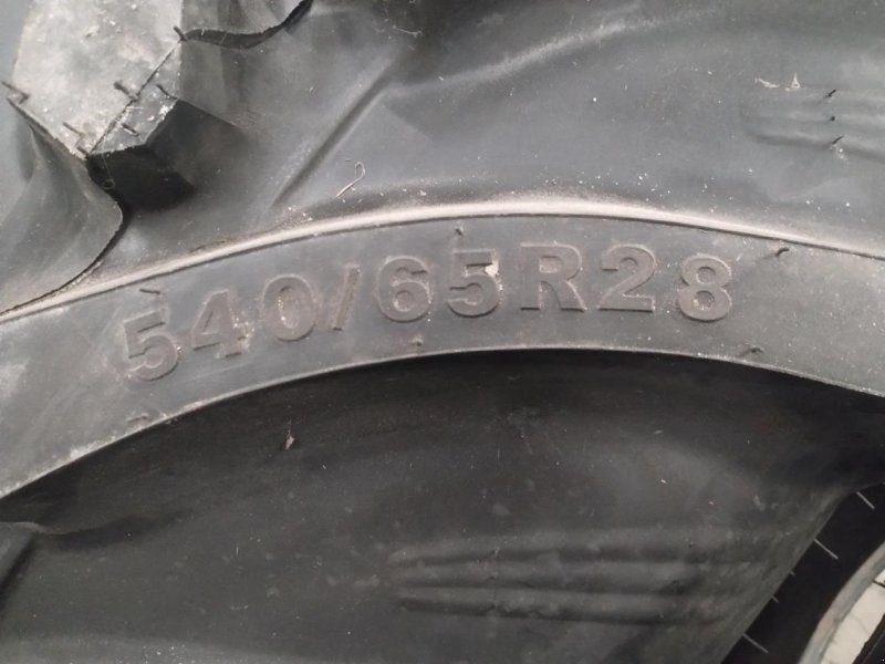 540/65R28