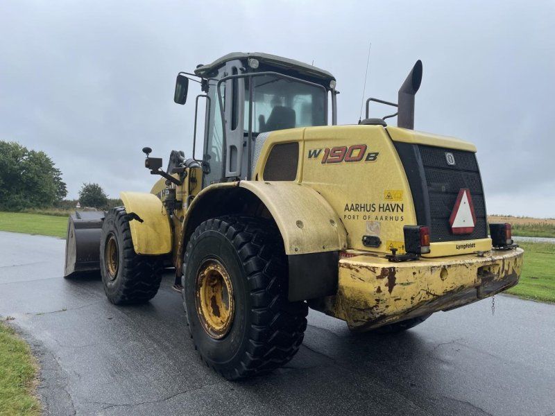 New Holland W190B