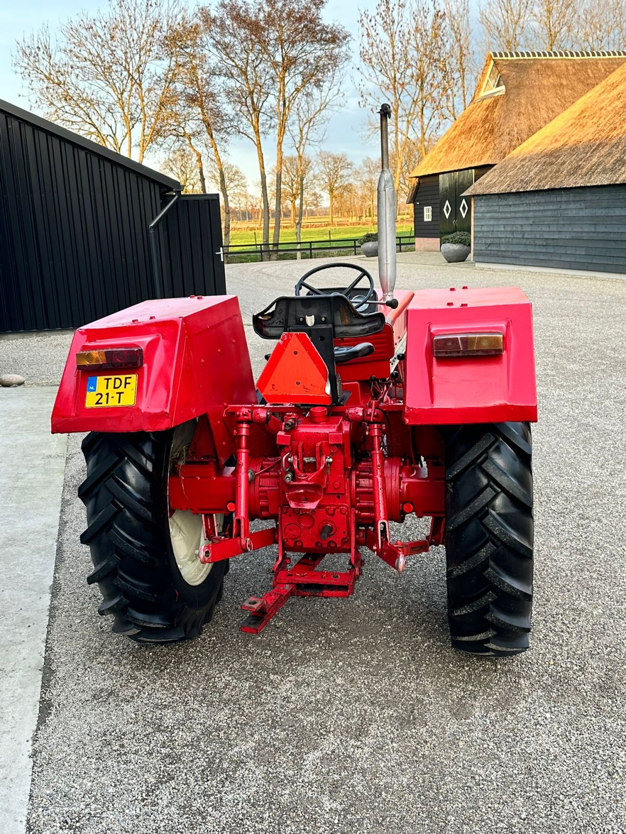 TE KOOP: zeer nette Mc.CORMICK 744