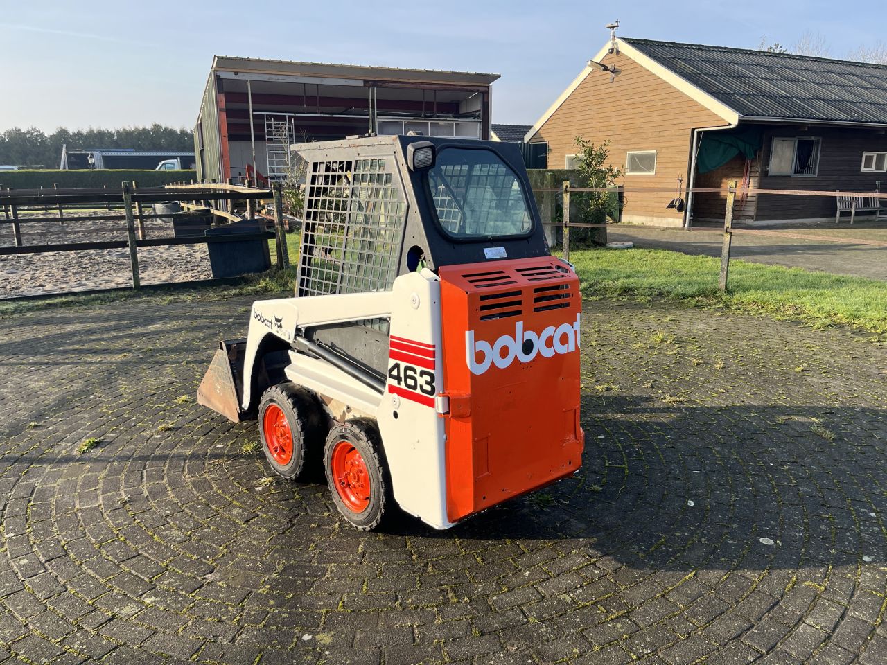 Bobcat 463 met aanbouwdelen