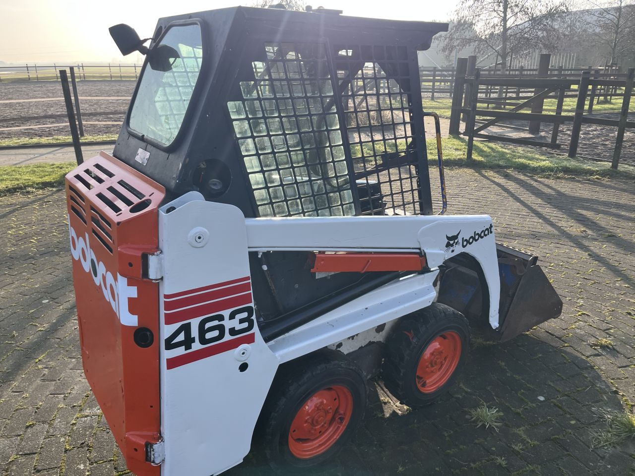 Bobcat 463 met aanbouwdelen