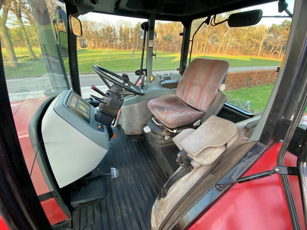 Case-International mx135