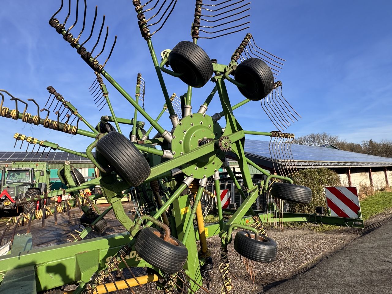 Krone Swadro 1400 Plus 4 rotorhark zwadhark