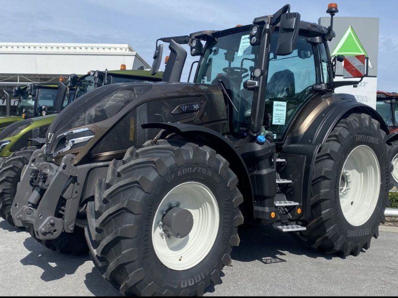 Valtra Q305