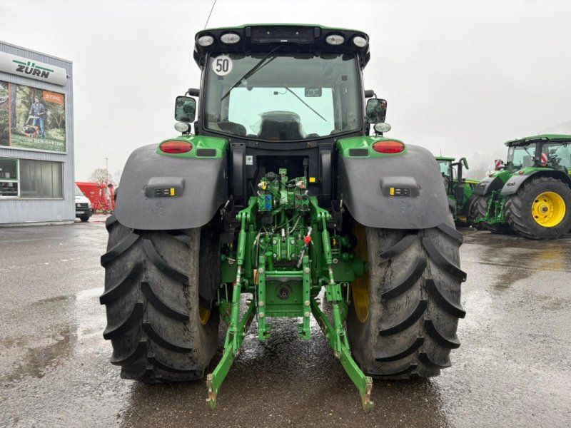 John Deere 6210R