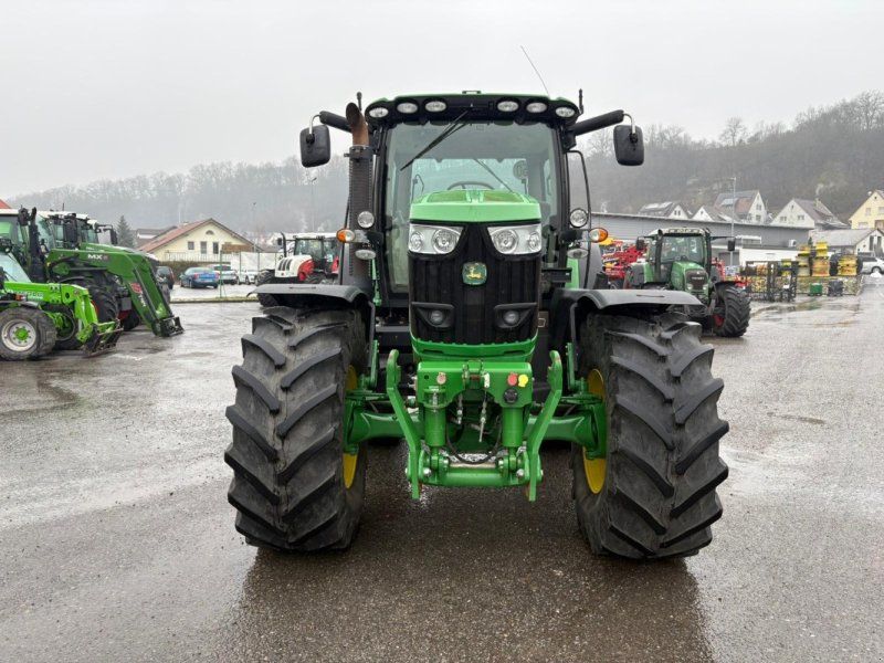 John Deere 6210R