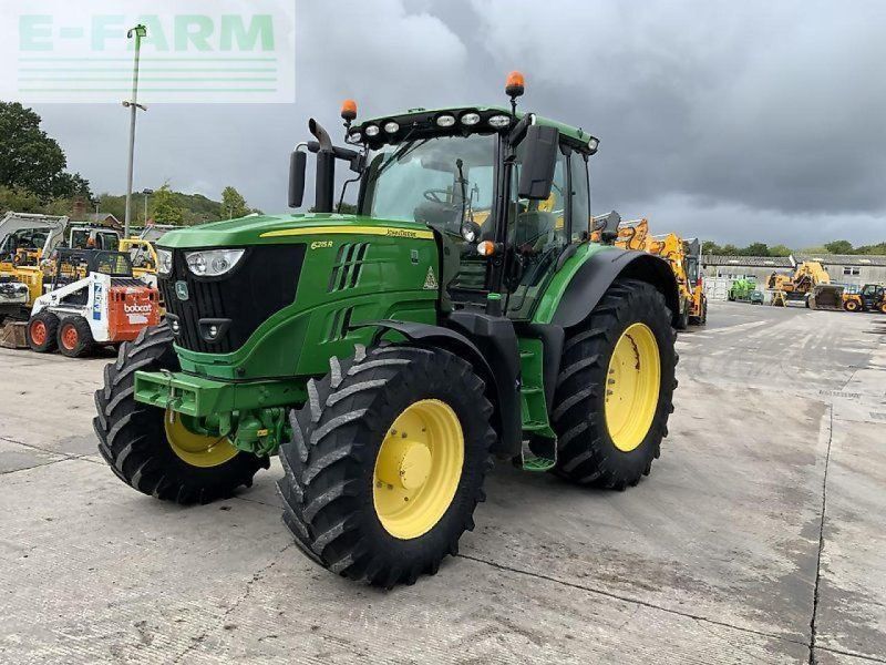 John Deere 6215r  (st24044)