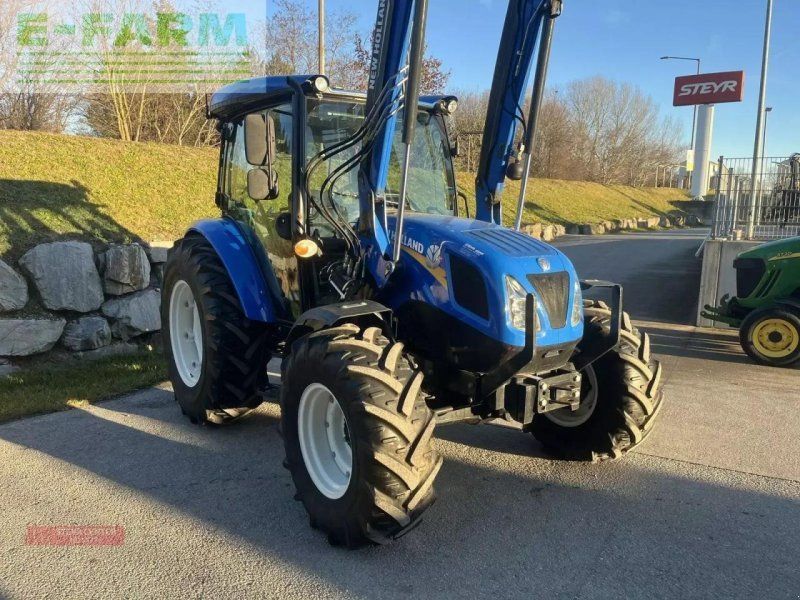 New Holland t 4.75 mit frontlader