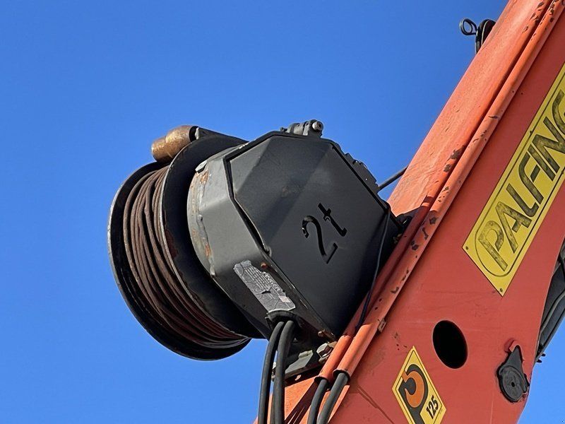 Mercedes-Benz Unimog U1450 mit großen Kran sowie Kranseilwinde aus 1.Hand