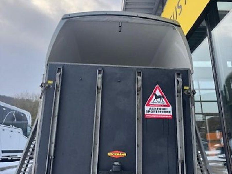 Böckmann DUO 2-Pferde MSS System 2,0t. Sattelkammer