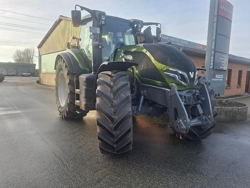 Valtra Q245