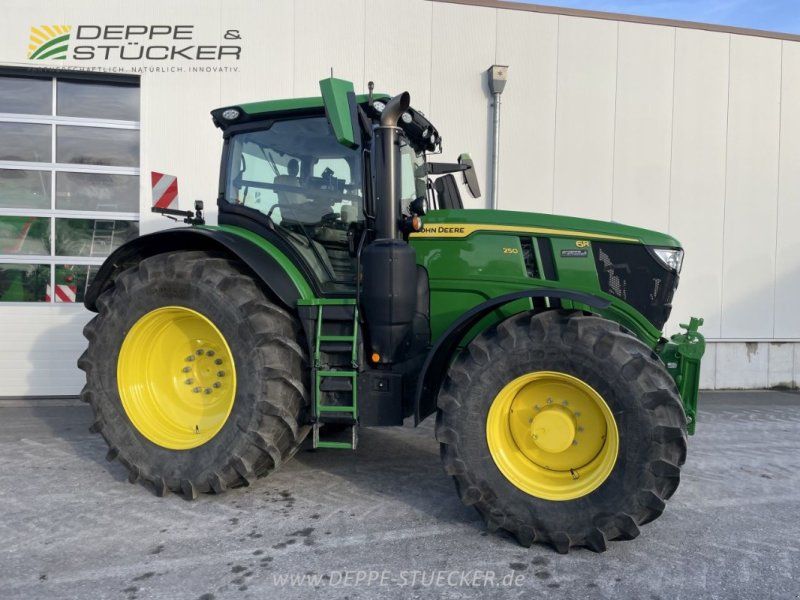 John Deere 6R 250