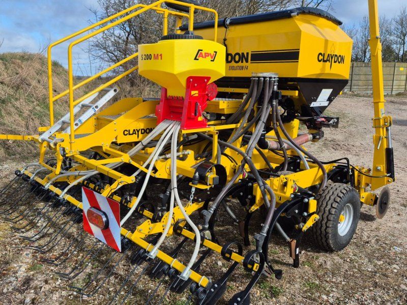 Claydon Hybrid Evolution 4 m