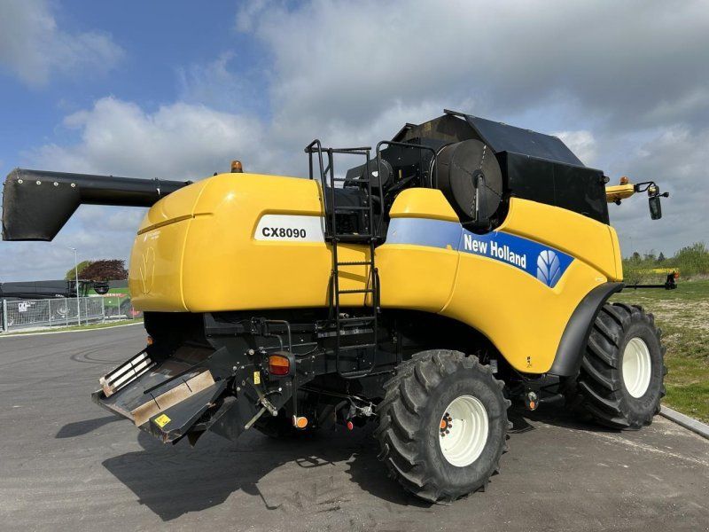 New Holland CX 8090