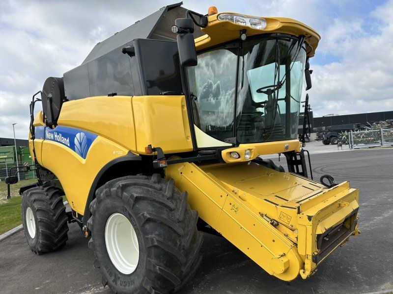 New Holland CX 8090