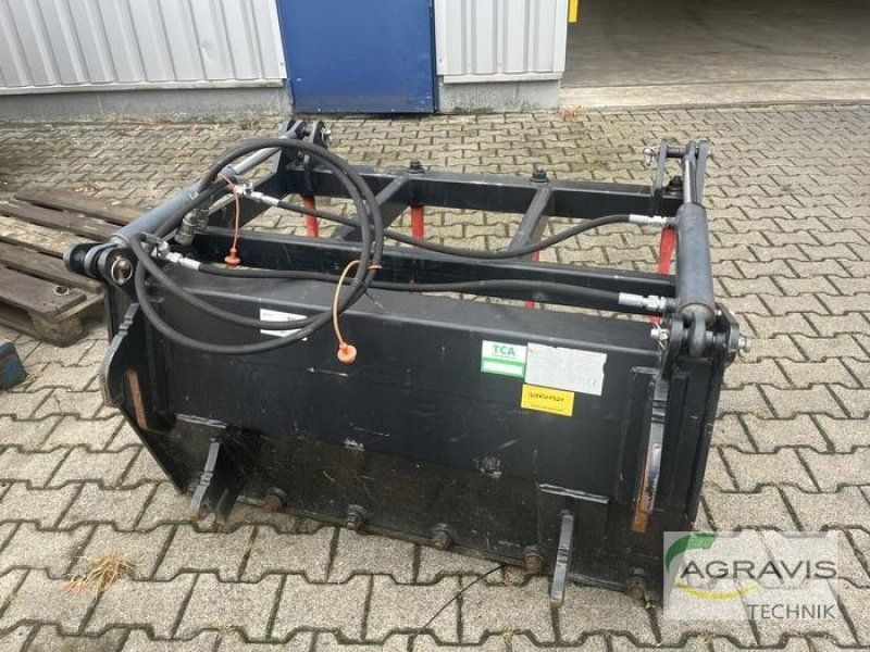 Giant DUNG- UND SILAGEZANG