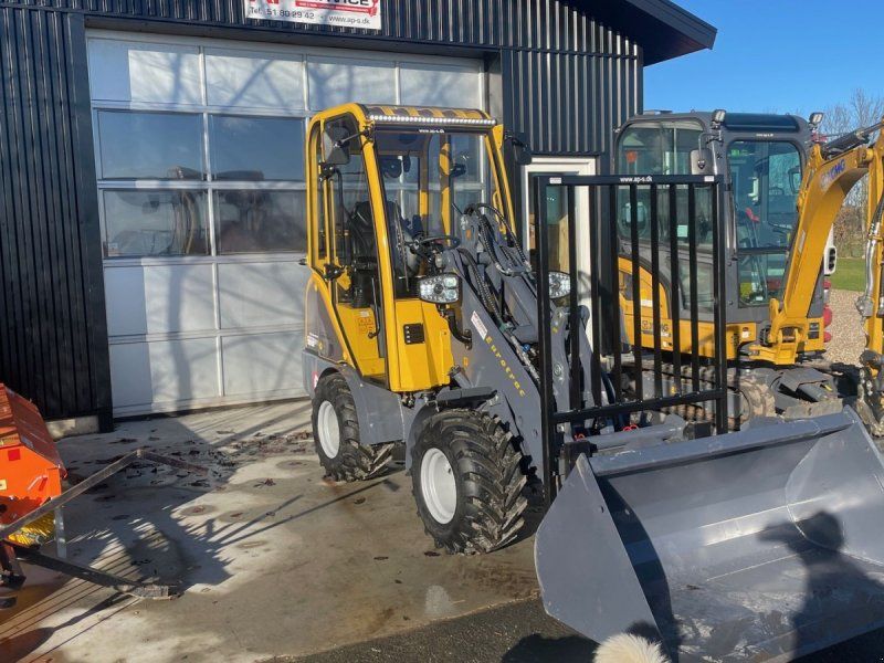 Eurotrac W11 med førerhus