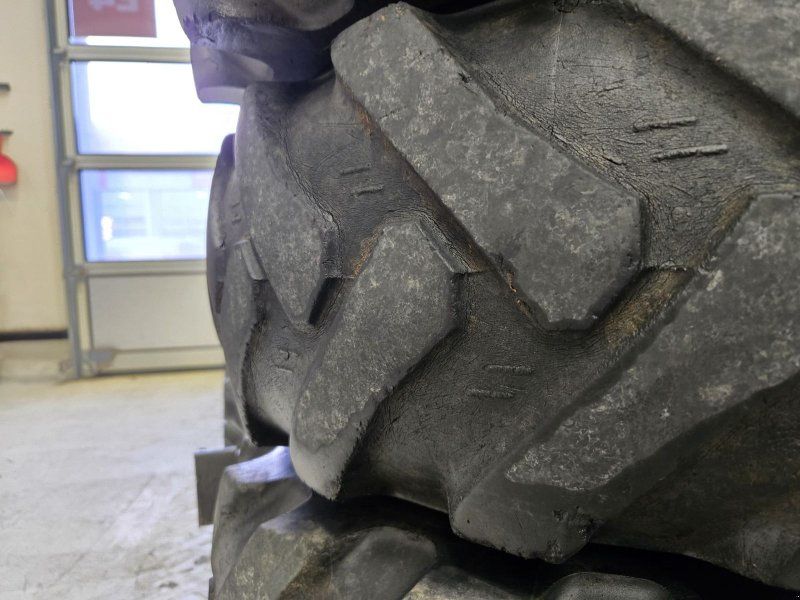 4x 10.0/75-15.3 AS Kompletträder