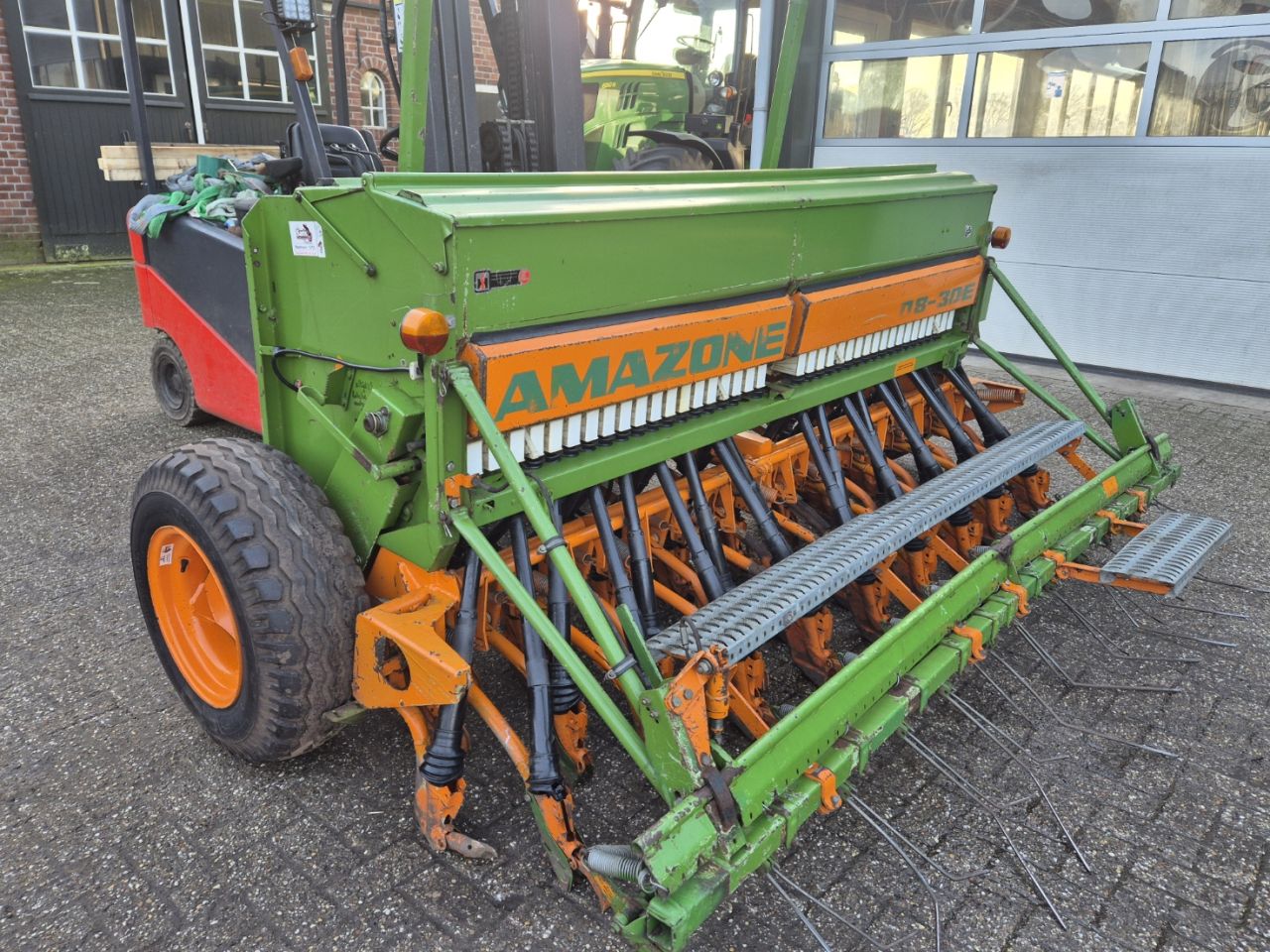 Amazone D8 30-E zaaimachine