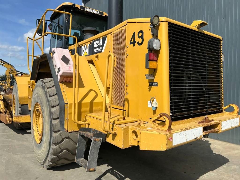 CAT 824H