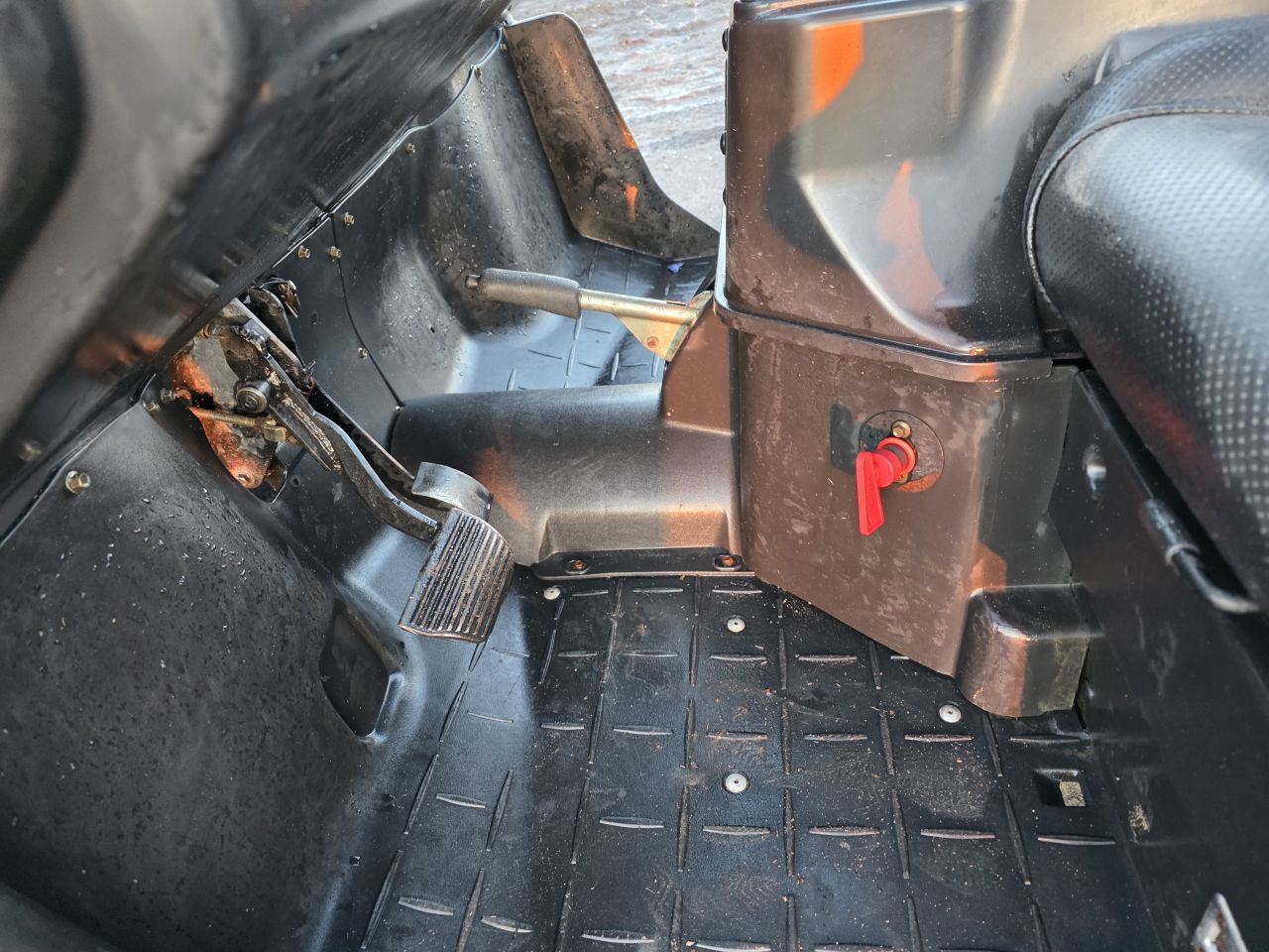 Frisian Leffert FM-50 Transporter