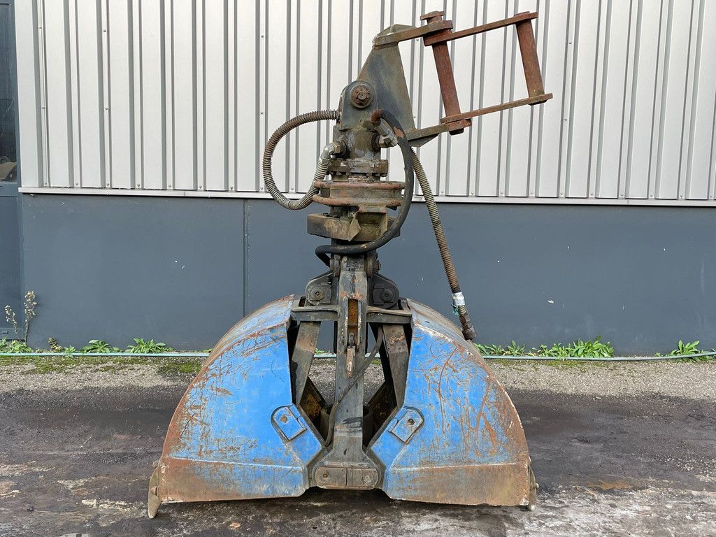 GGS-600 ground grapple