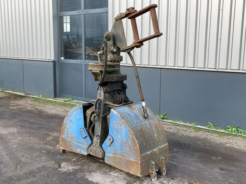 GGS-600 ground grapple