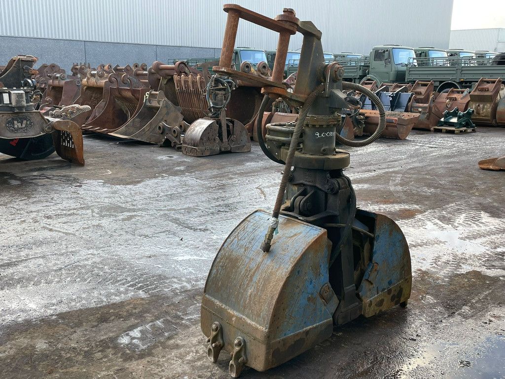 GGS-600 ground grapple