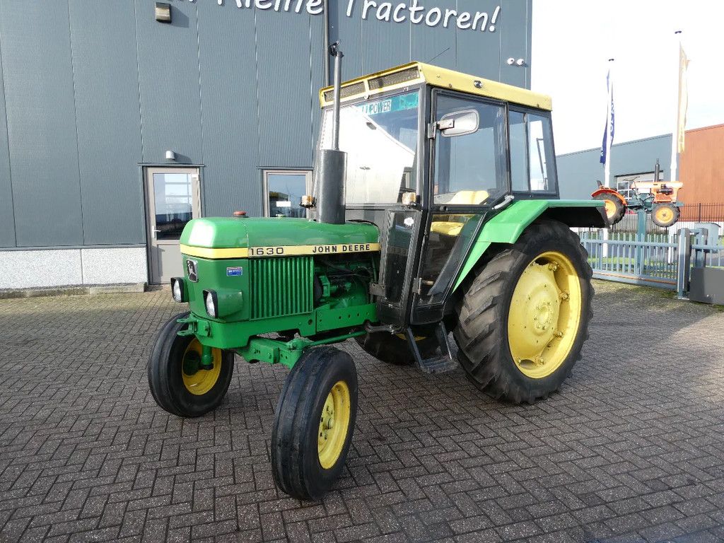 John Deere 1630 2wd / 10824 Draaiuren / Margetrekker