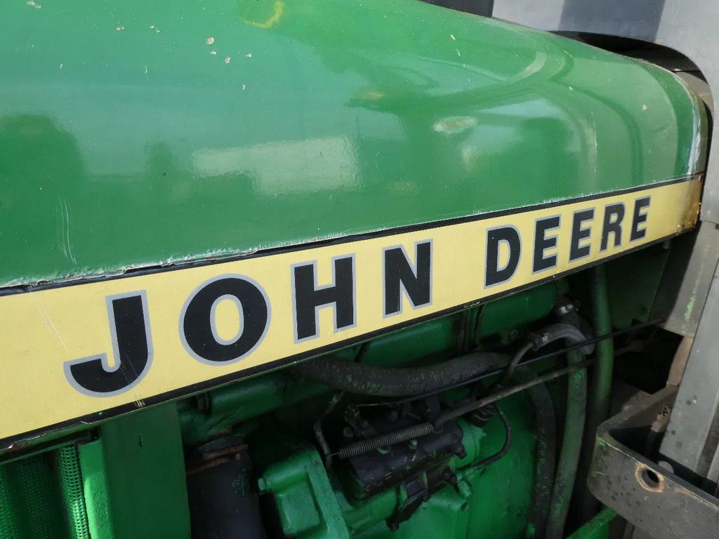 John Deere 1630 2wd / 10824 Draaiuren / Margetrekker